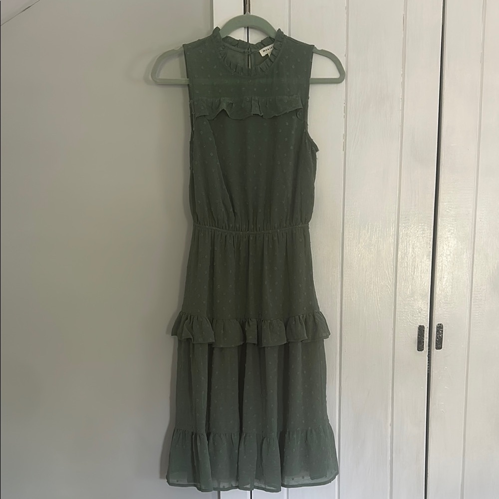 Monteau Green Sleeveless Mock Neck Midi Dress